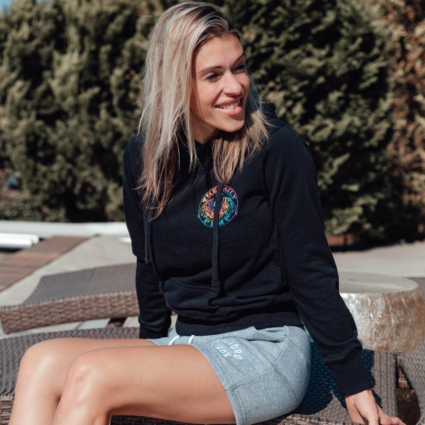 Women's Daily Pump Tie-Dye Logo Hoodie // Black